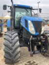 NEW HOLLAND T 7040